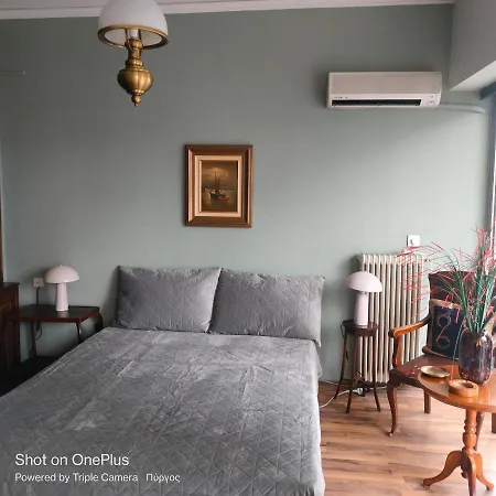 Sophisticated Pyrgos Near Olympia דירה