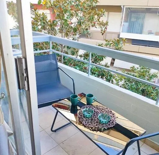 Sophisticated Pyrgos Near Olympia Appartement