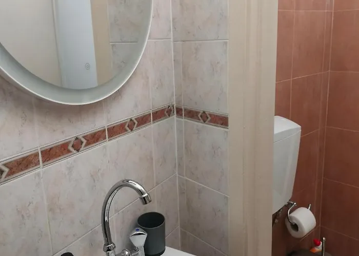 Sophisticated Pyrgos Near Olympia Appartement